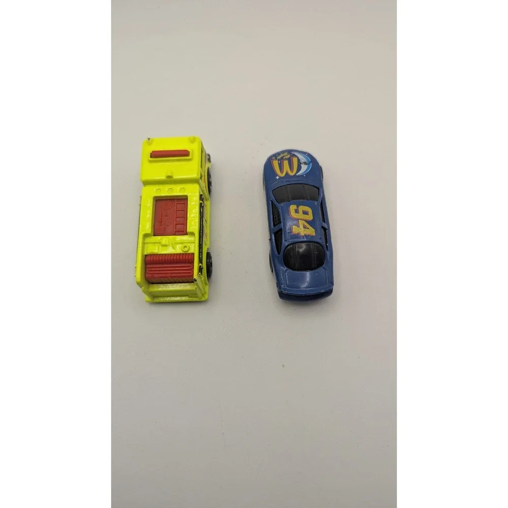 Hot Wheels 1976 Fire Truck & 1998 Mac Tonight Bill Elliott 94 NASCAR Diecast Lot